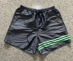 adidas ショートパンツ グレー グリーンのサムネイル