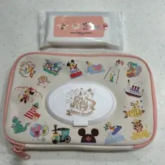 ディズニーリゾート ウェットティッシュケース　ポーチ　イッツアスモールワールド