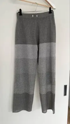 グレー ニット ワイドパンツ