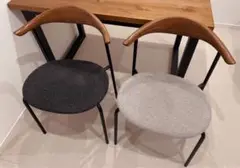 ダイニングセット（テーブルと椅子二脚）
