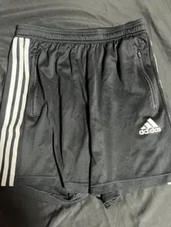 adidas 黒 ハーフパンツ 3本ライン