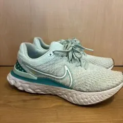NIKE React INFINITY FLYKNITランニングシューズ24㎝のサムネイル