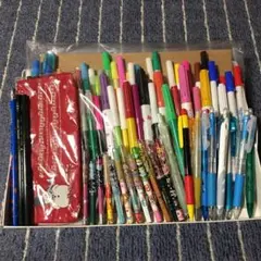 筆記用具　85点まとめ売り　鉛筆　マーカー　サインペン　文房具　ペンケース
