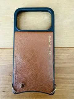 BANDOLIER iPhone 17 Pro Max ケース