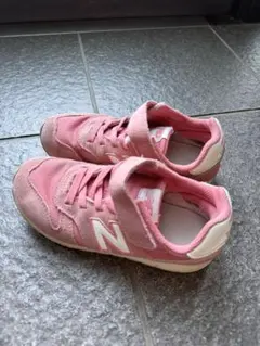 new balance ピンク スニーカー20㎝