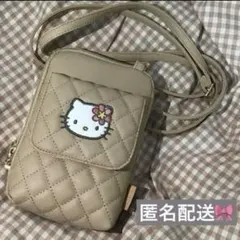 サンリオ　キティ キルティング ブラック　キルト　スマホショルダー ベージュ