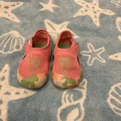 adidas メッシュサンダル ピンク・カモフラージュ