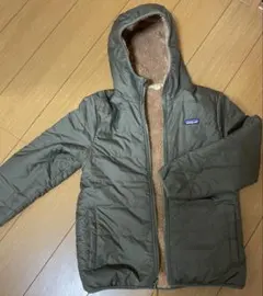 Patagonia レディース・キッズラージ、リバーシブルジャンパー