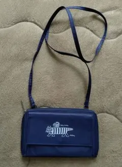 ネイビーサコッシュ