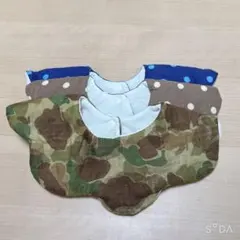 現品限り　ハンドメイド　よだれかけ　スタイ　もこもこスタイ　花びらスタイ　迷彩