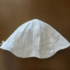 TOCCA ホワイトリボン付きベビー帽子