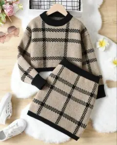 チェック柄　ニット　セットアップ　スカート　長袖　10Y