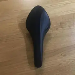 フィジーク　アリオネ