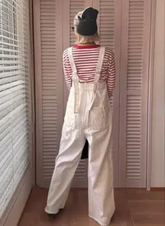 サスペンダー付きパンツ