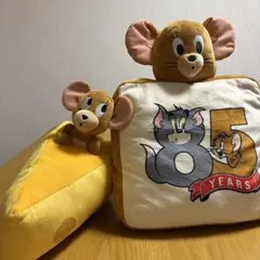 【新品タグ付き】トムとジェリー めちゃもふぐっどぬいぐるみ 85周年 クッション