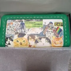 マンハッタナーズ　猫デザイン グリーン 長財布