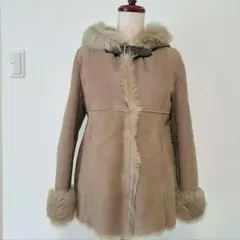 新品未使用　ムートン　ファー　コート　羊　アウターベージュ フード　ファー付き