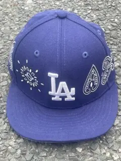 NEW ERA ニューエラ 59FIFTY ドジャース　ペイズリー 刺繍 ブルー