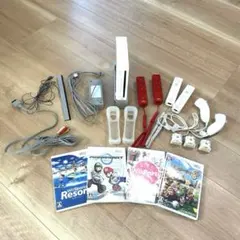【Wiiセット】本体 ＋周辺機器＋ゲーム4本＋リモコン4つ他　取説付き