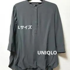 UNIQLO　美品　ダークオリーブ色　 七分袖シャツ ボタン付き