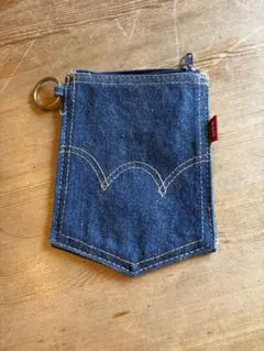 Item thumbnail for item ea4066e6-05b1-4fb5-9ea7-f97c02a44ea9