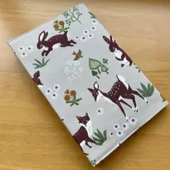 ブックカバー　うさぎと鹿と狐　A5サイズ