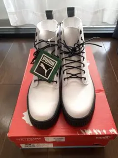 【未使用】箱無しPUMA ホワイトブーツ 24cm SOFTFOAM+
