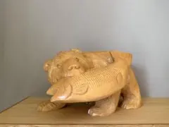 木彫りの熊　隆峰作
