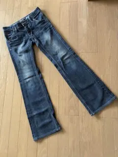 レディース　デニムジーンズ　ブーツカット　ローライズ　フレア　ビッグジョン