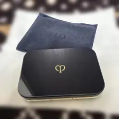 クレドポーボーテ　タンプードルエクラⅡ ファンデーションケース