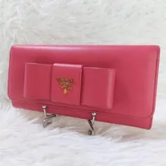 レア極美品✨️プラダ◇フィオッコフラップ長財布 サフィアーノゴールド金具ピンク レア極美品✨️プラダ◇フィオッコフラップ長財布 サフィアーノ