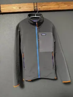 パタゴニア　メンズ・R2 テックフェイス・ジャケット