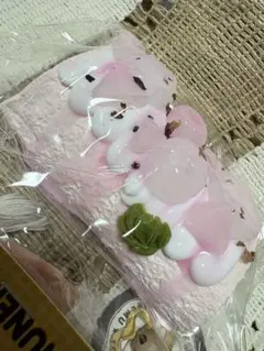 新品　サクラ　ロールケーキ　スクイーズ