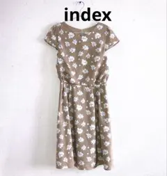 index 花柄 半袖ワンピース ベージュ