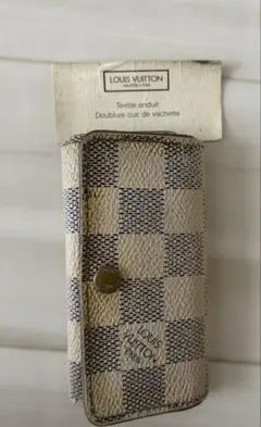 LOUIS VUITTON ダミエ 白　キーケース 4連