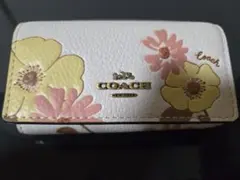COACH キーケース 花柄