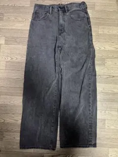 GU ダークグレー ストレートジーンズ