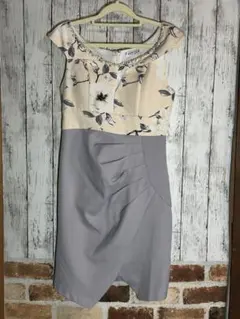 JEWELS フラワープリント タイトドレス