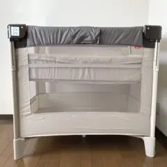 【美品】アップリカ ココネルエアー ベビーベッド サークル 寝具