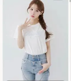 DarichエンブロイダリービジューTシャツ - メルカリ