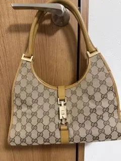 GUCCI GGキャンバス ショルダーバッグ
