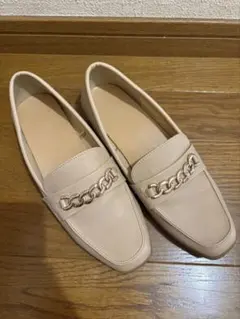 GU チェーン付きローファー ベージュ Mサイズ