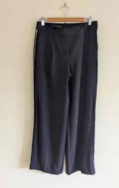 ZARA ストレートパンツ サイドライン