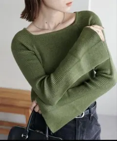 Discoat リブスクエアネックプルオーバー《新品未着用》