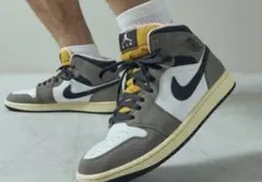 ジョーダン1 ミッド　cave stone