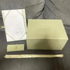 Van Cleef & Arpels ヴァンクリ ギフトボックスセット - メルカリ