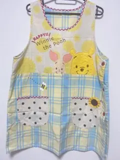 エプロン　保育士　くまのプーさん エプロン チェック柄