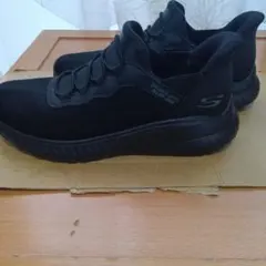 SKECHERS SLIP-INS ブラックスニーカー　美品