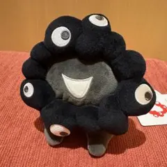 黒ミャクミャク 這い型 ぬいぐるみSサイズ　新品