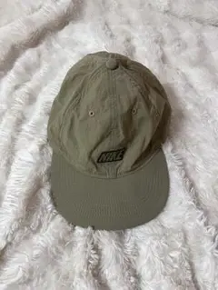 Nike オリーブ色 キャップ